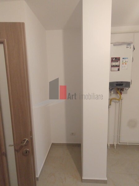 Piata Resita, vanzare apartament 3 camere.